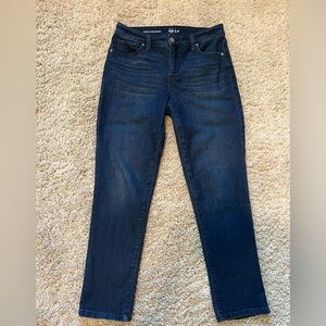 Style & Co Girlfriend Fit Straight Legged Jeans Medium Wash Size 4